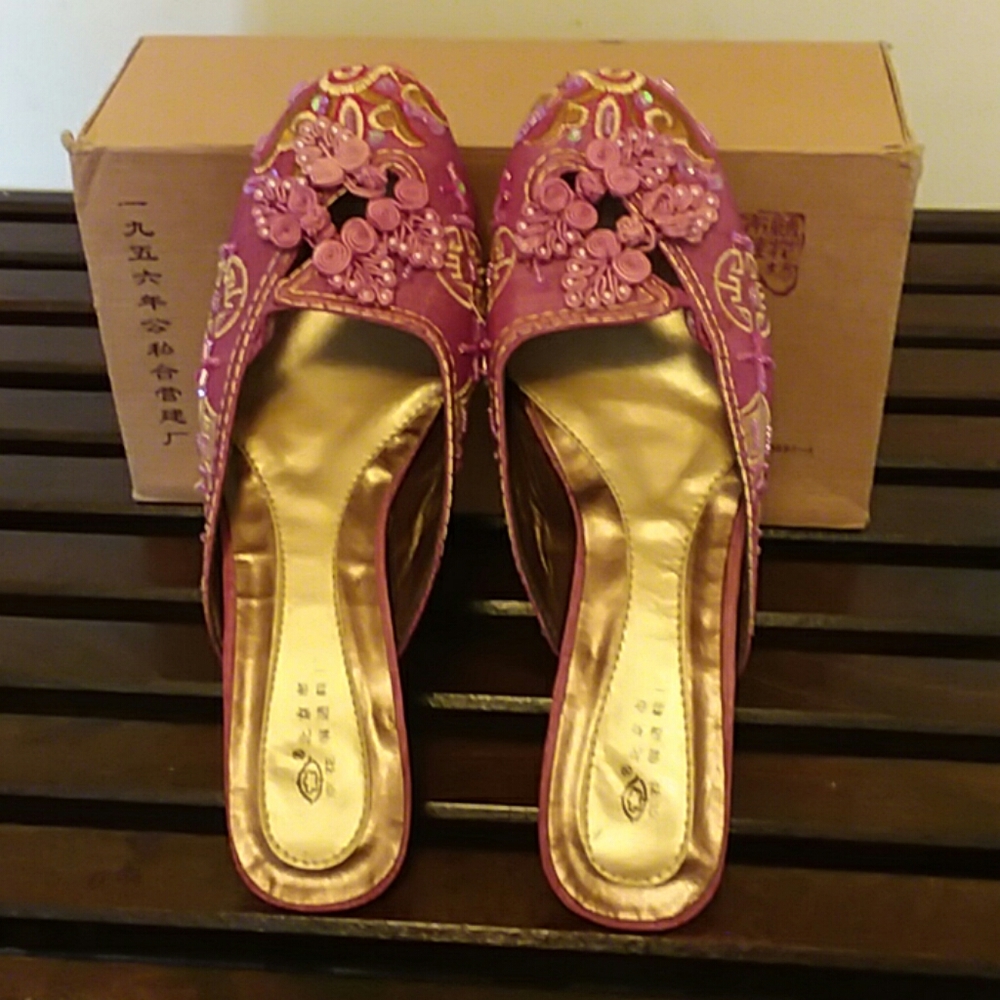 Pink slip on low heel oriental shoes size 39 - Picture 5 of 6